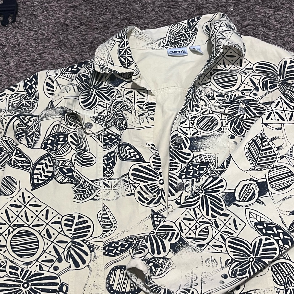 chicos button up jacket yellow with floral print.
